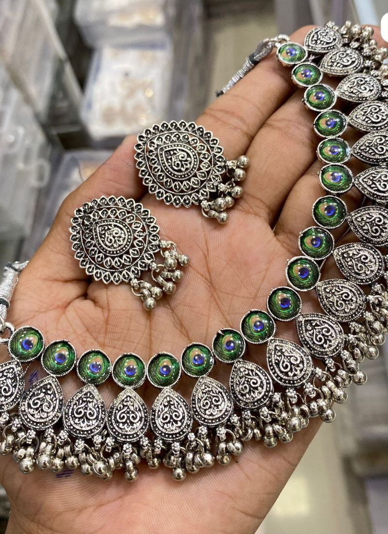 Oxidized Stone Studded Necklace Set