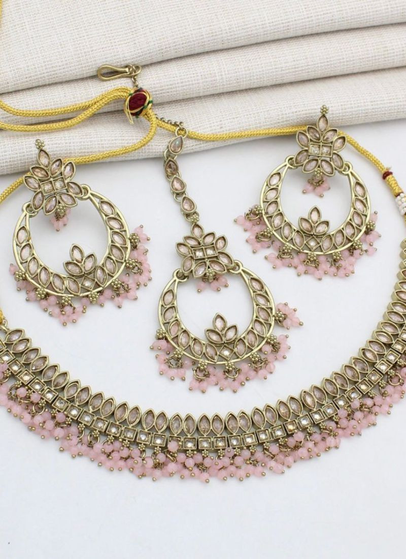 Beaded Stone Studded Necklace Set in Baby Pink