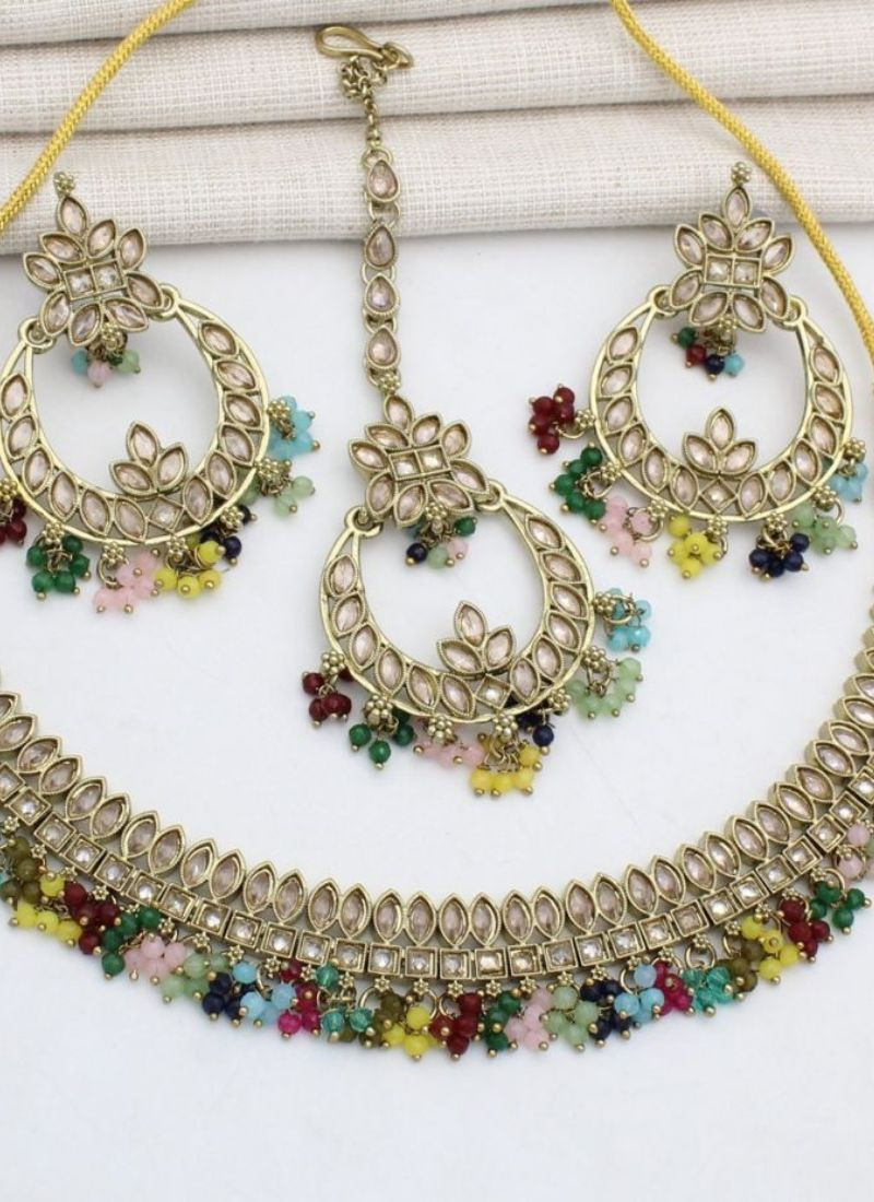 Beaded Stone Studded Necklace Set in Multicolor
