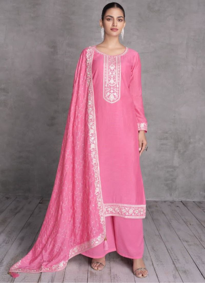 Embroidery Silk Suit Set in Pink